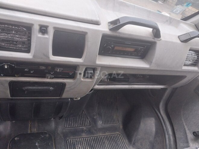 GAZ 33021 2002, 24,865 km - 2.5 l - Yevlax