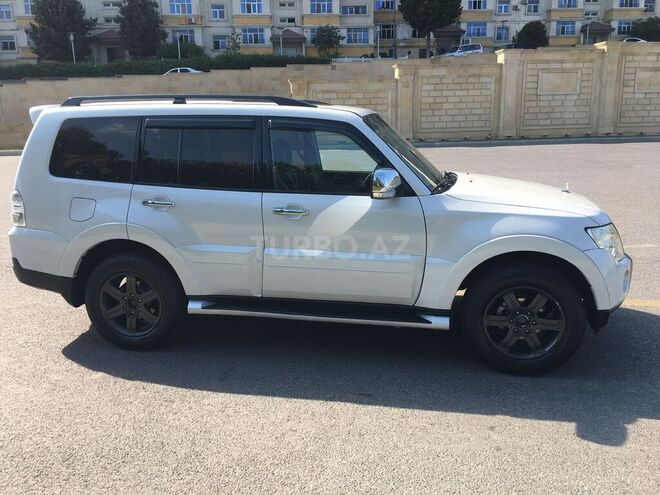 Mitsubishi Pajero 2007, 260,000 km - 3.0 l - Bakı