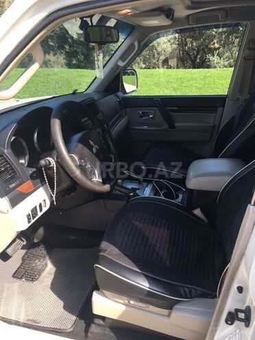 Mitsubishi Pajero 2007, 260,000 km - 3.0 l - Bakı