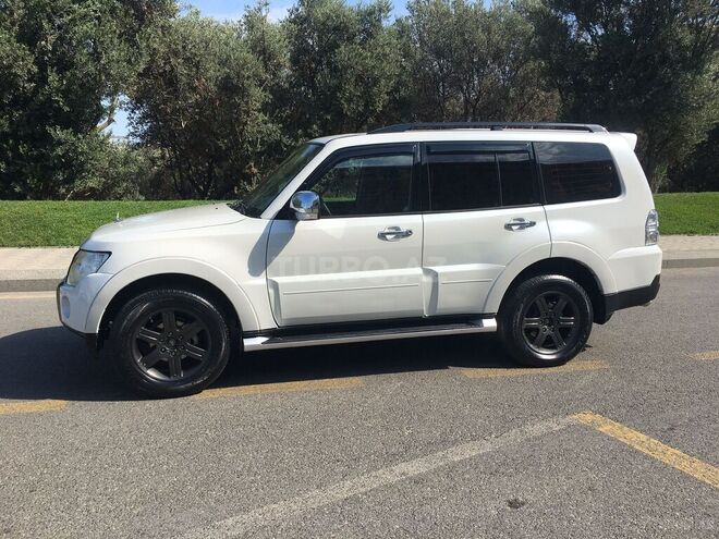 Mitsubishi Pajero 2007, 260,000 km - 3.0 l - Bakı