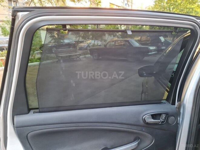 Ford  2011, 256,000 km - 2.0 л - Bakı