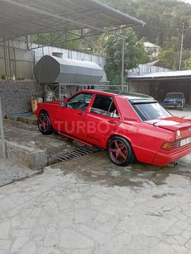 Mercedes 190 1986, 356,000 km - 2.0 l - Yardımlı