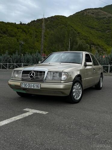 Mercedes E 250 1991, 280,000 km - 2.5 l - Şəki