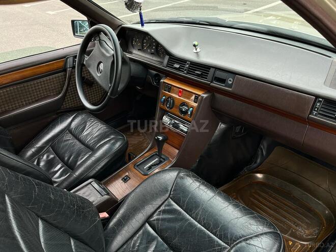 Mercedes E 250 1991, 280,000 km - 2.5 l - Şəki