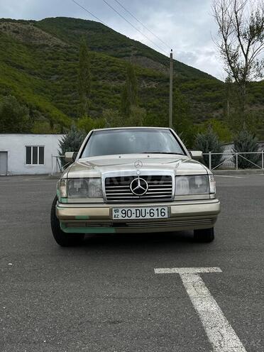 Mercedes E 250 1991, 280,000 km - 2.5 l - Şəki