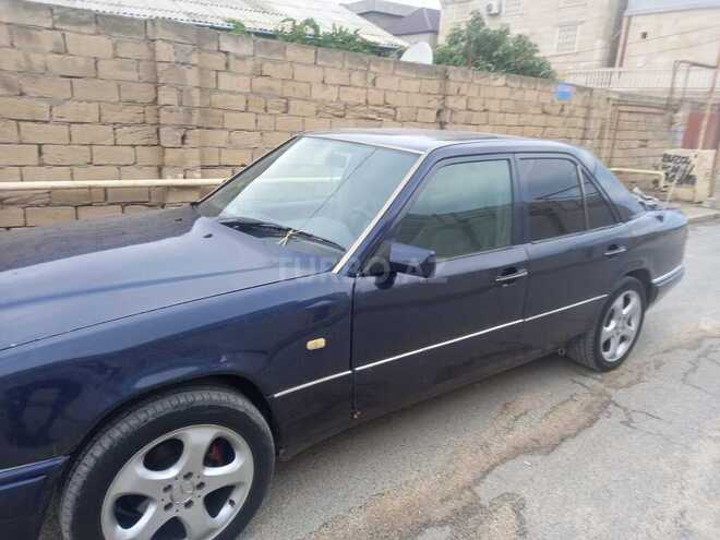 Mercedes E 280 1995, 298,700 km - 2.8 l - Bakı