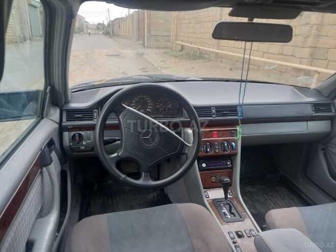 Mercedes E 280 1995, 298,700 km - 2.8 l - Bakı