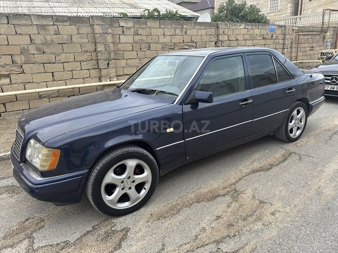 Mercedes E 280 1995, 298,700 km - 2.8 l - Bakı