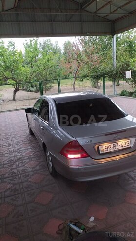 Mercedes C 240 2001, 318,000 km - 2.4 l - Yevlax