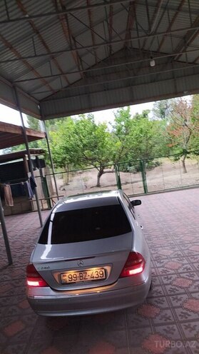 Mercedes C 240 2001, 318,000 km - 2.4 l - Yevlax