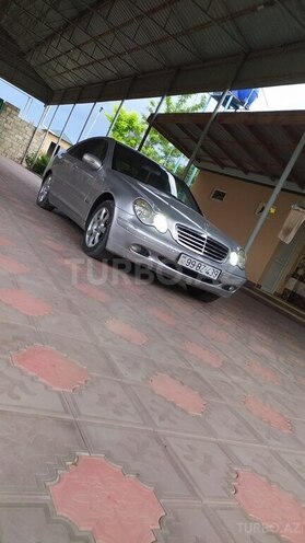Mercedes C 240 2001, 318,000 km - 2.4 l - Yevlax