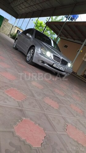 Mercedes C 240 2001, 318,000 km - 2.4 l - Yevlax
