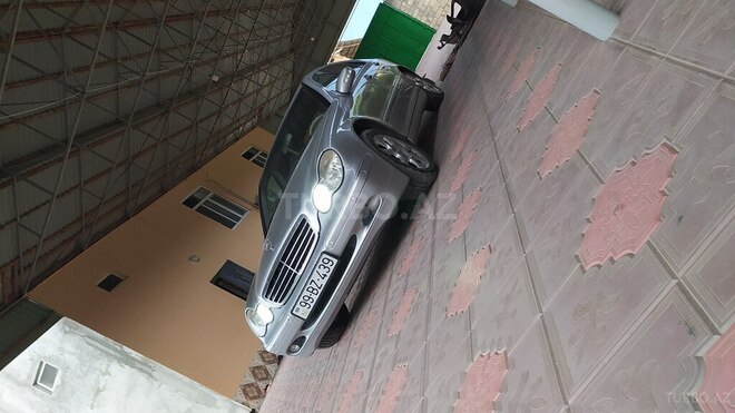 Mercedes C 240 2001, 318,000 km - 2.4 l - Yevlax