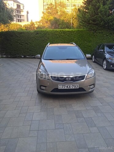 Kia Ceed 2010, 259,000 km - 1.6 л - Bakı