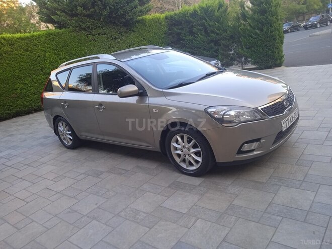 Kia Ceed 2010, 259,000 km - 1.6 л - Bakı