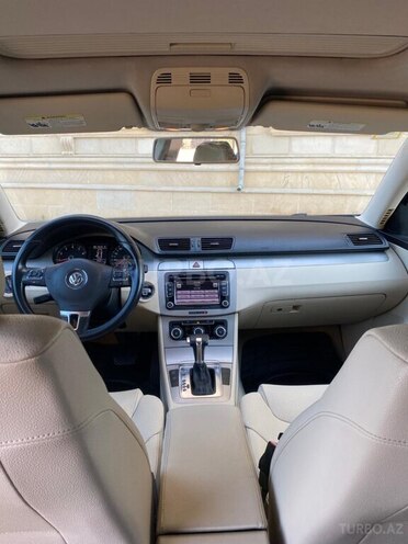Volkswagen Passat 2010, 279,000 km - 2.0 l - Bakı