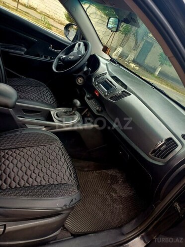 Kia Sportage 2011, 136,000 km - 2.0 л - Sumqayıt