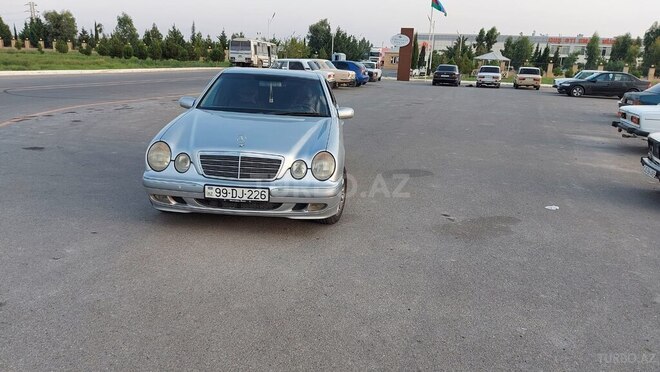 Mercedes E 240 2001, 429,814 km - 2.6 l - Ağdaş