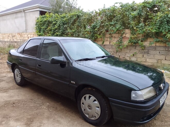 Opel Vectra 1995, 250,000 km - 2.0 l - Sumqayıt