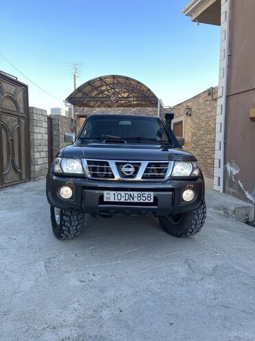 Nissan Patrol 2003, 380,000 km - 3.0 l - Bakı