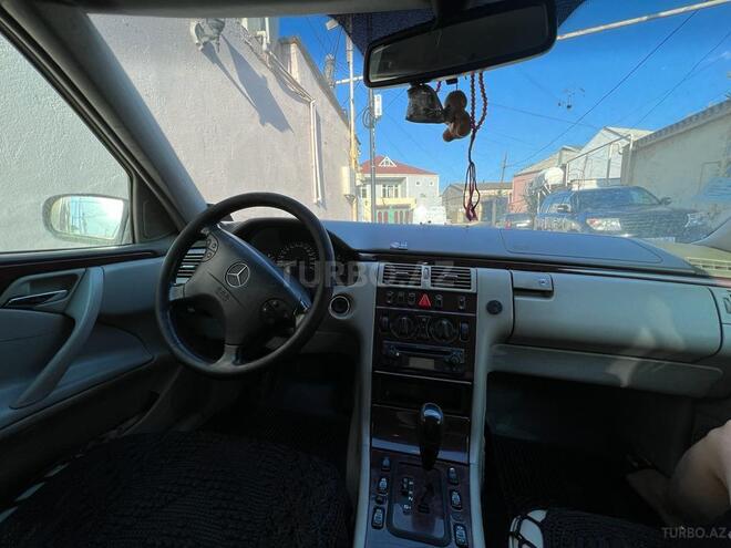 Mercedes E 220 2002, 362,000 km - 2.2 л - Bakı