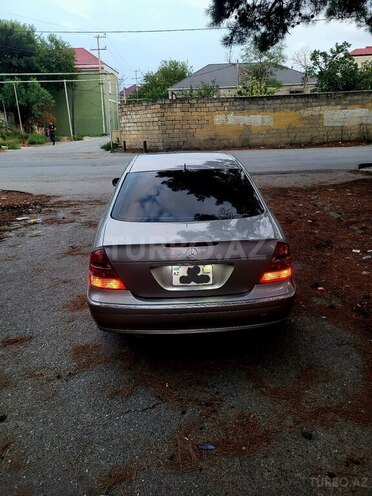 Mercedes E 320 2003, 318,000 km - 3.2 l - Bakı