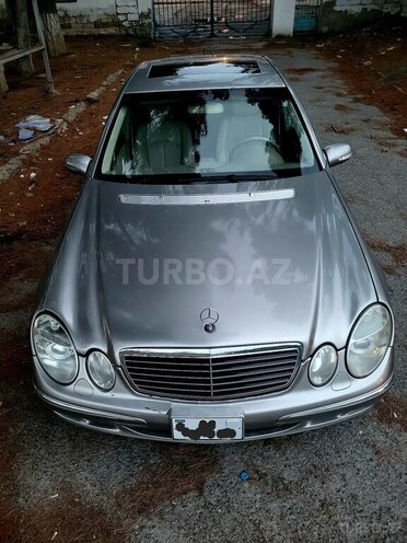 Mercedes E 320 2003, 318,000 km - 3.2 l - Bakı