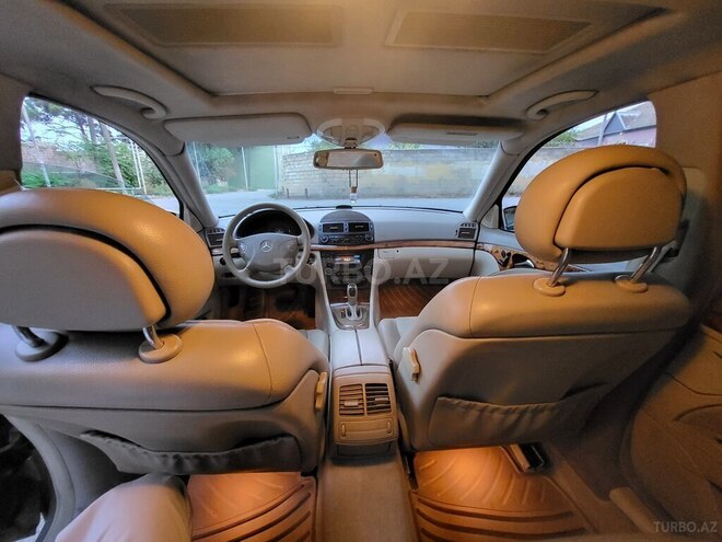 Mercedes E 320 2003, 318,000 km - 3.2 l - Bakı