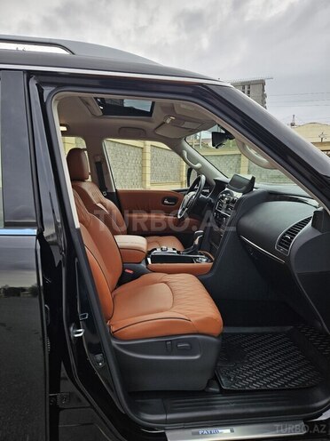 Nissan Patrol 2023, 1,800 km - 4.0 l - Bakı