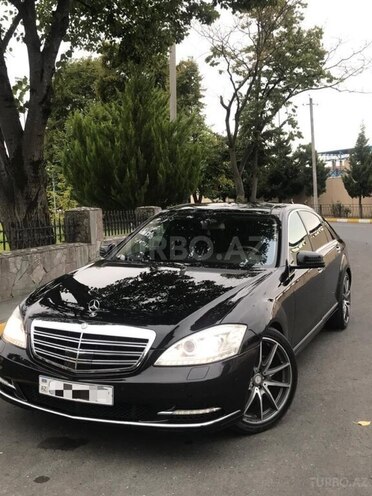 Mercedes S 350 2011, 204,000 km - 3.5 l - Zaqatala