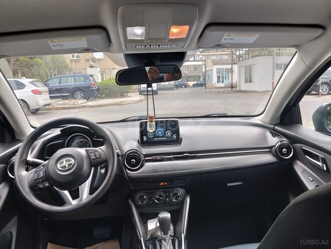 Toyota Yaris 2015, 101,000 km - 1.5 l - Bakı