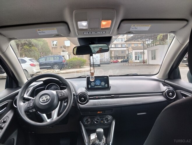 Toyota Yaris 2015, 101,000 km - 1.5 l - Bakı