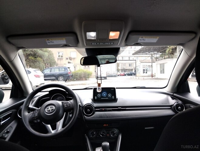 Toyota Yaris 2015, 101,000 km - 1.5 l - Bakı