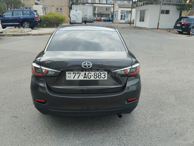 Toyota Yaris 2015, 101,000 km - 1.5 l - Bakı
