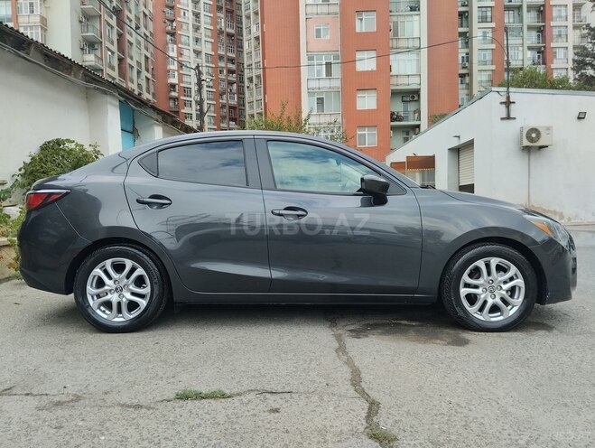 Toyota Yaris 2015, 101,000 km - 1.5 l - Bakı