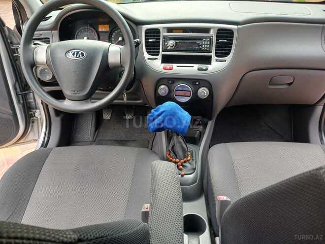 Kia Rio 2006, 137,000 km - 1.4 л - Bakı