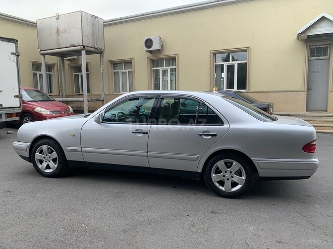 Mercedes E 240 1999, 347,630 km - 2.4 l - Bakı