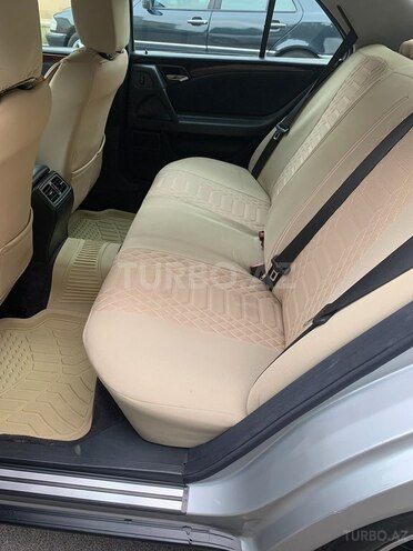 Mercedes E 240 1999, 347,630 km - 2.4 l - Bakı