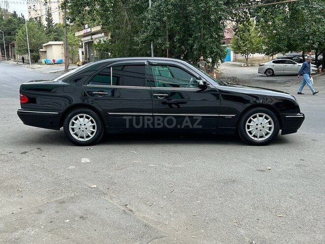 Mercedes E 220 2001, 435,125 km - 2.2 л - Bakı
