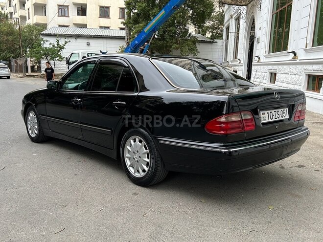 Mercedes E 220 2001, 435,125 km - 2.2 л - Bakı