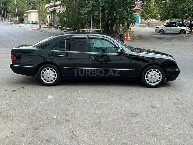 Mercedes E 220 2001, 435,125 km - 2.2 л - Bakı