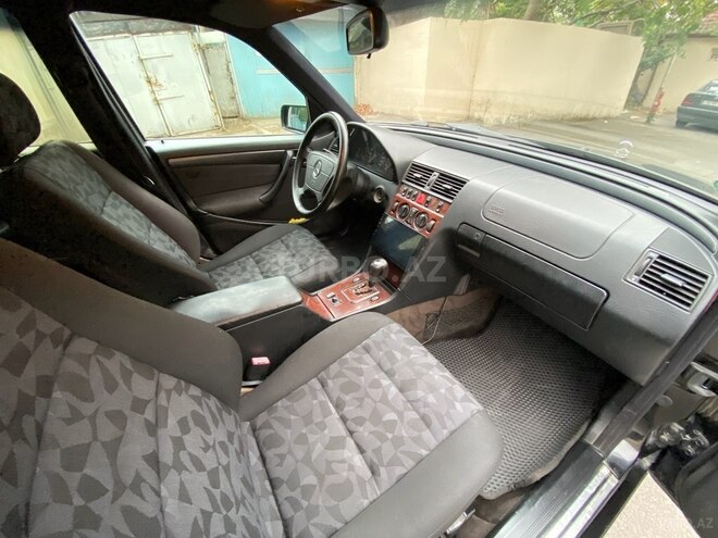 Mercedes C 180 2000, 306,000 km - 1.8 л - Bakı