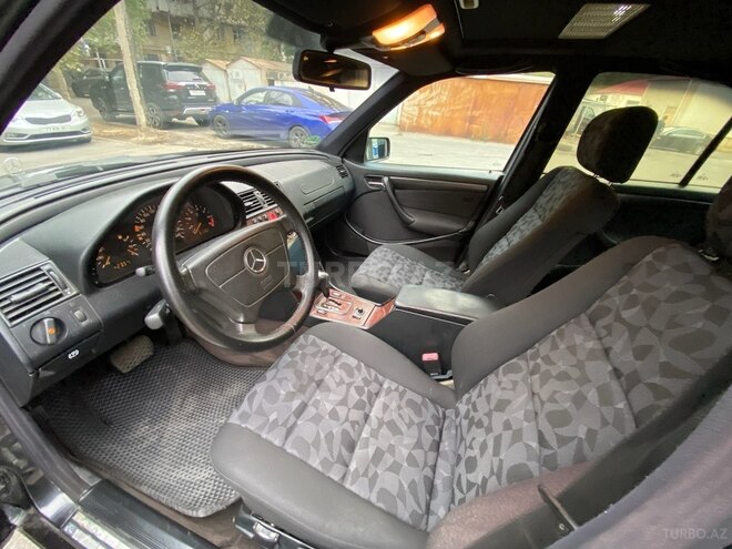 Mercedes C 180 2000, 306,000 km - 1.8 л - Bakı