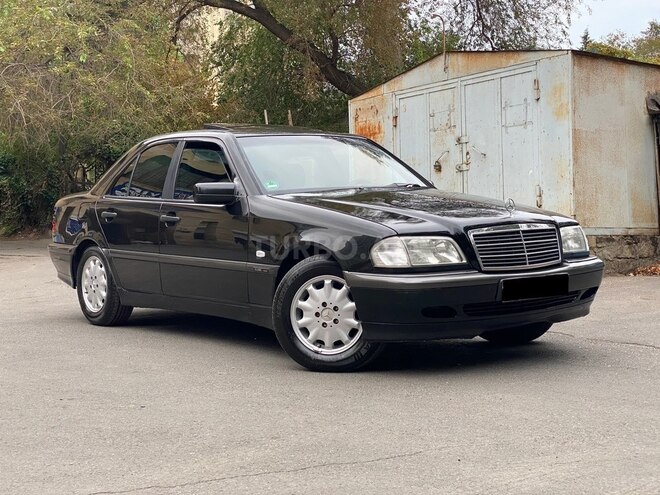 Mercedes C 180 2000, 306,000 km - 1.8 л - Bakı