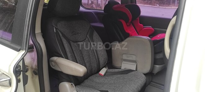 Kia Carnival 2011, 160,000 km - 2.2 l - Bakı