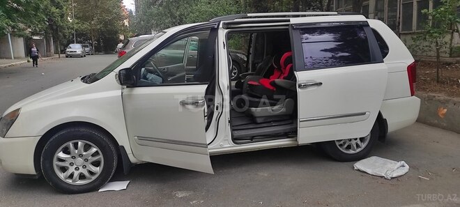 Kia Carnival 2011, 160,000 km - 2.2 l - Bakı