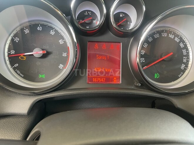 Opel Astra 2010, 167,500 km - 1.4 л - Gəncə