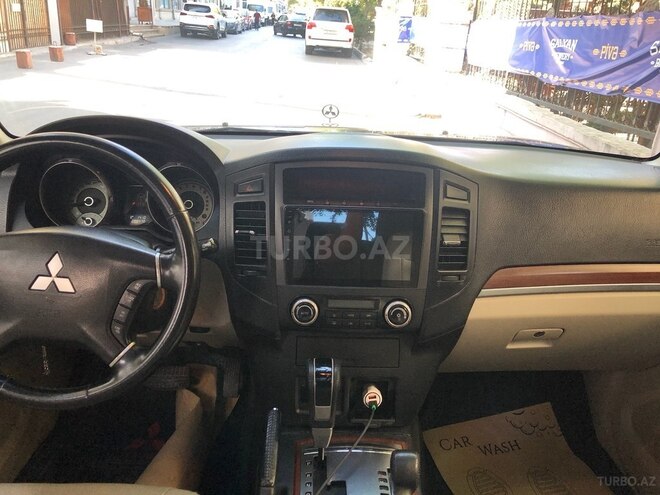 Mitsubishi Pajero 2008, 258,000 km - 3.0 l - Bakı