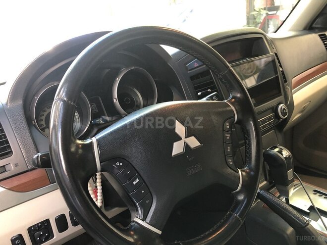 Mitsubishi Pajero 2008, 258,000 km - 3.0 l - Bakı