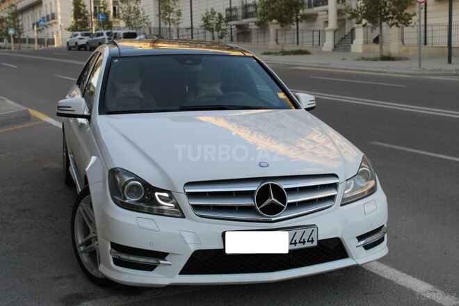 Mercedes C 300 2012, 76,400 km - 3.0 l - Bakı